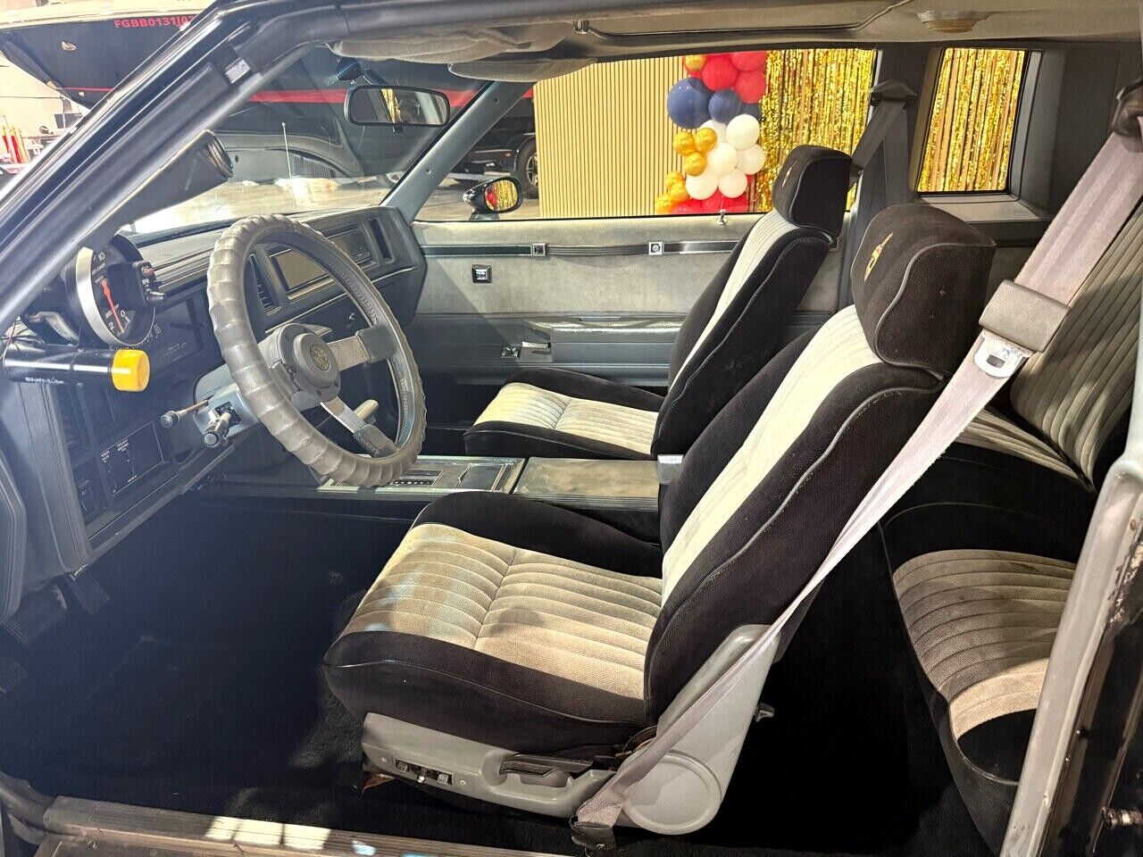 Buick-Grand-National-1987-American-Muscle-Car-13