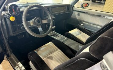 Buick-Grand-National-1987-American-Muscle-Car-14