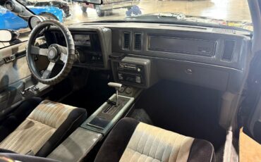 Buick-Grand-National-1987-American-Muscle-Car-17