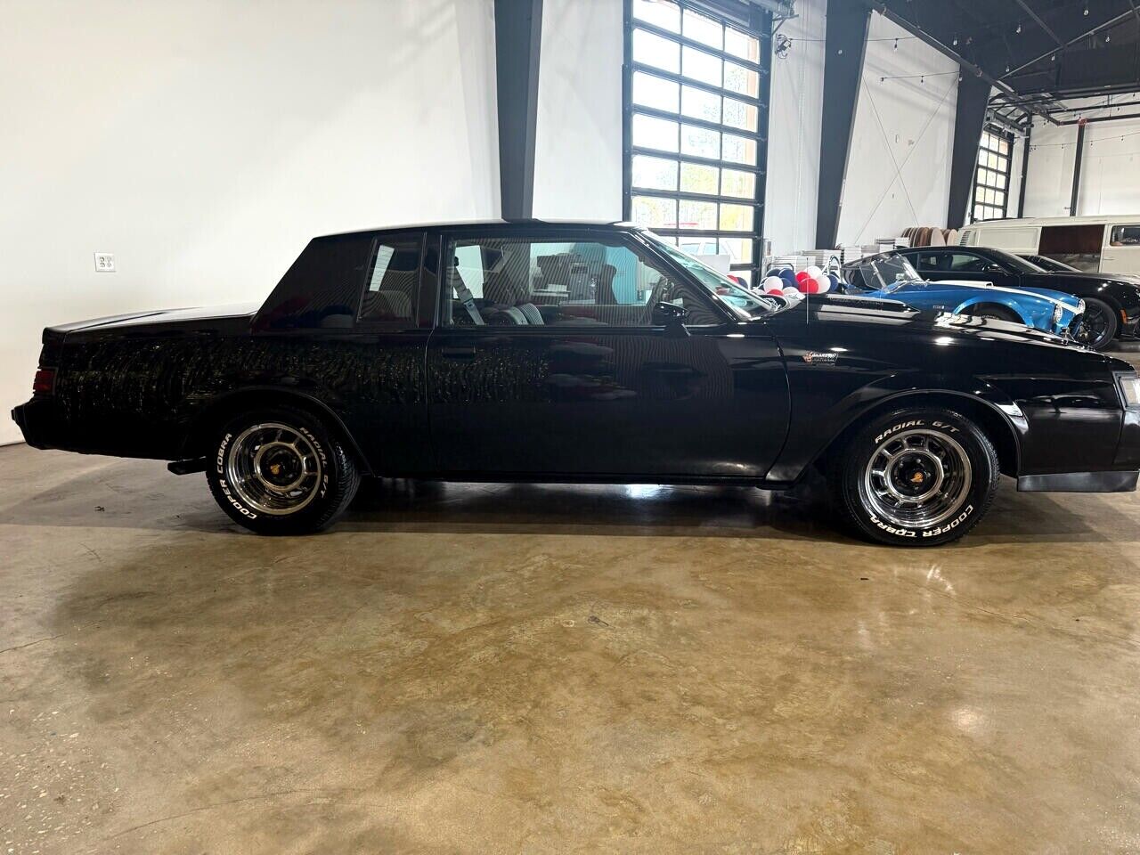 Buick-Grand-National-1987-American-Muscle-Car-5