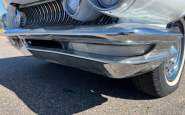 Buick-Invicta-1960-Sedan-15