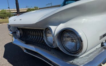 Buick-Invicta-1960-Sedan-16