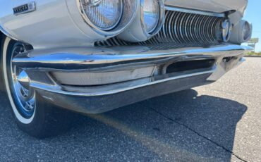Buick-Invicta-1960-Sedan-19