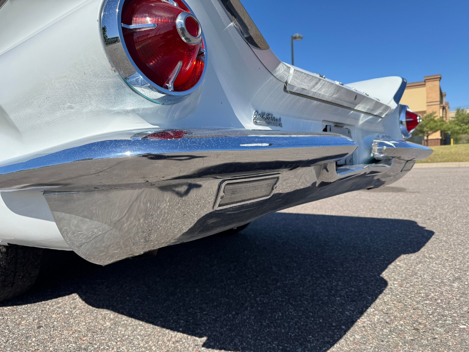 Buick-Invicta-1960-Sedan-27