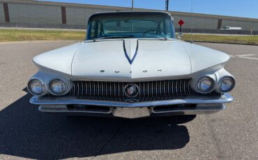 Buick-Invicta-1960-Sedan-8