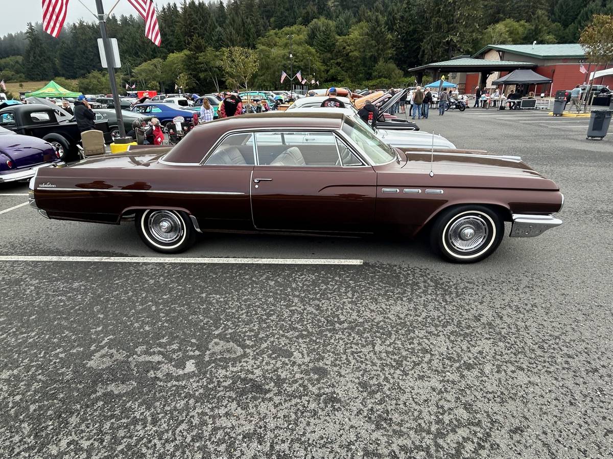 Buick-Le-sabre-1963-brown-4