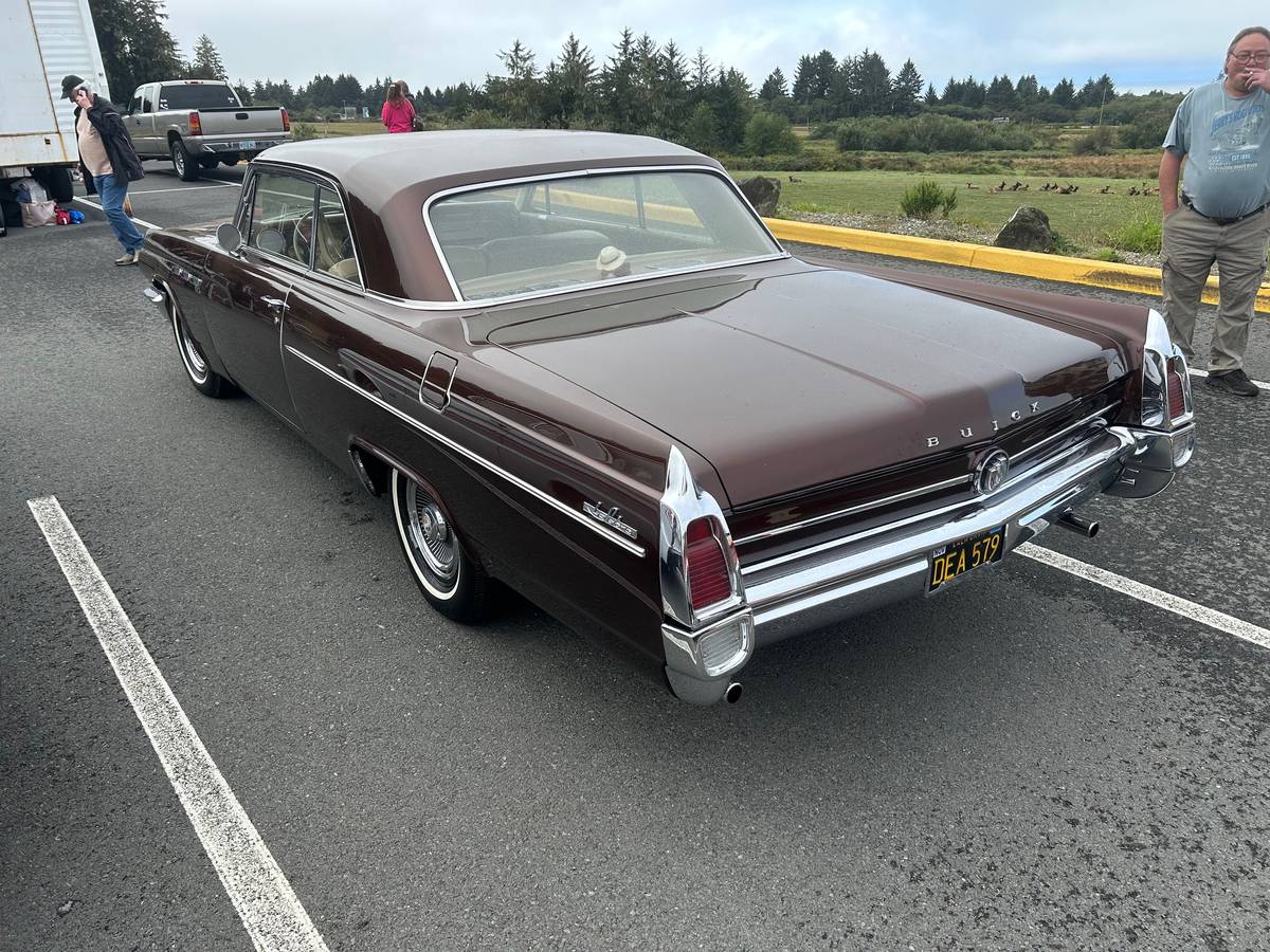 Buick-Le-sabre-1963-brown-6