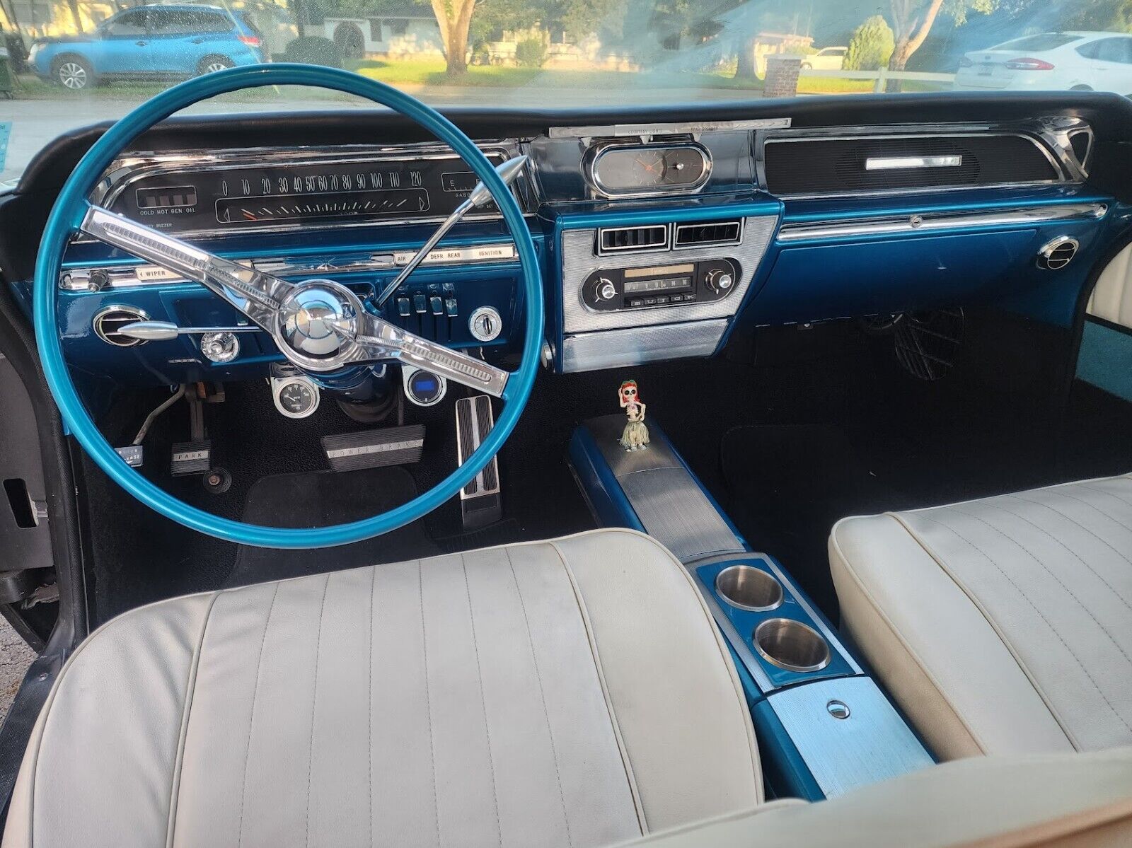 Buick-LeSabre-1962-Coupe-13