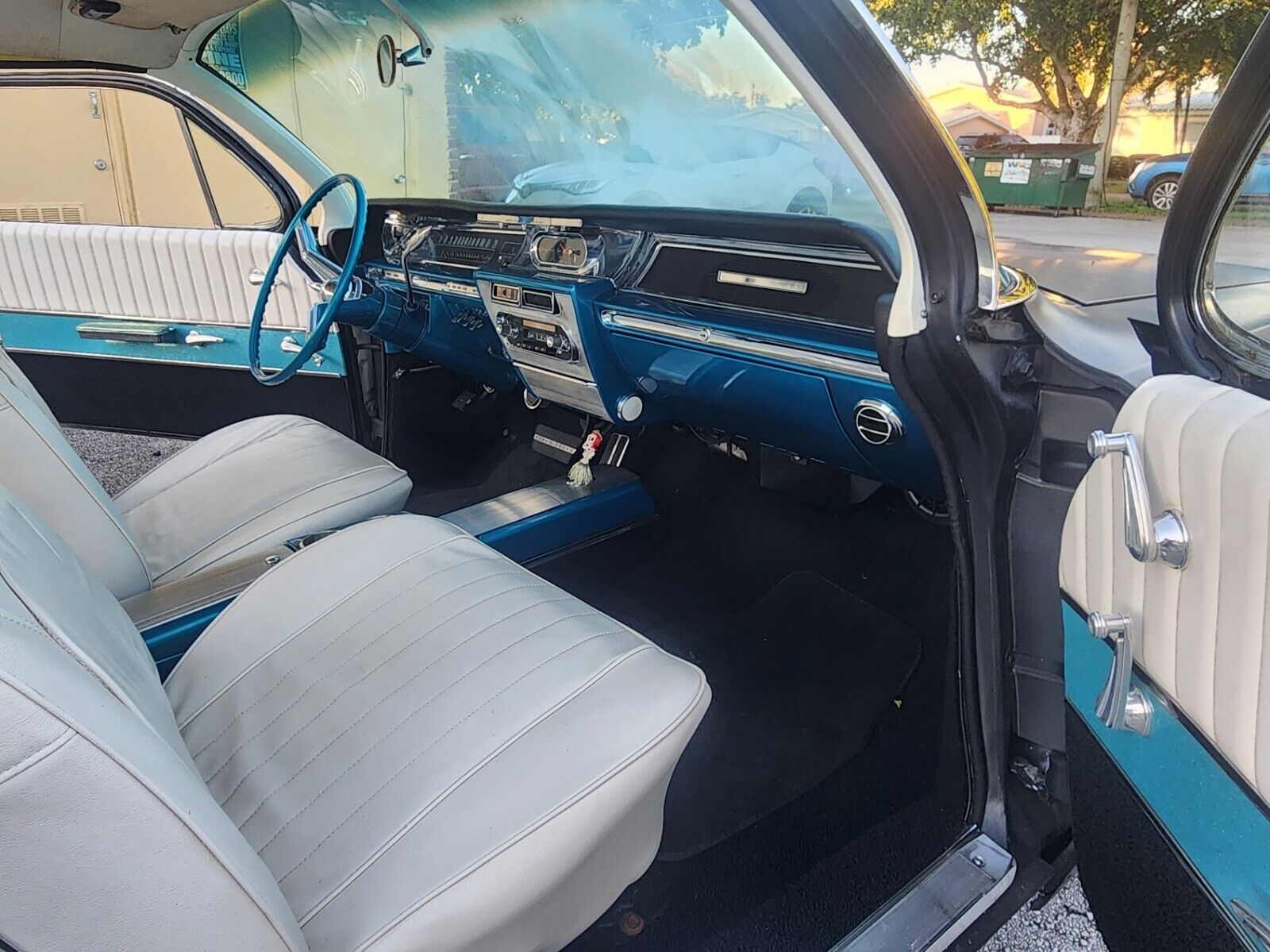 Buick-LeSabre-1962-Coupe-19