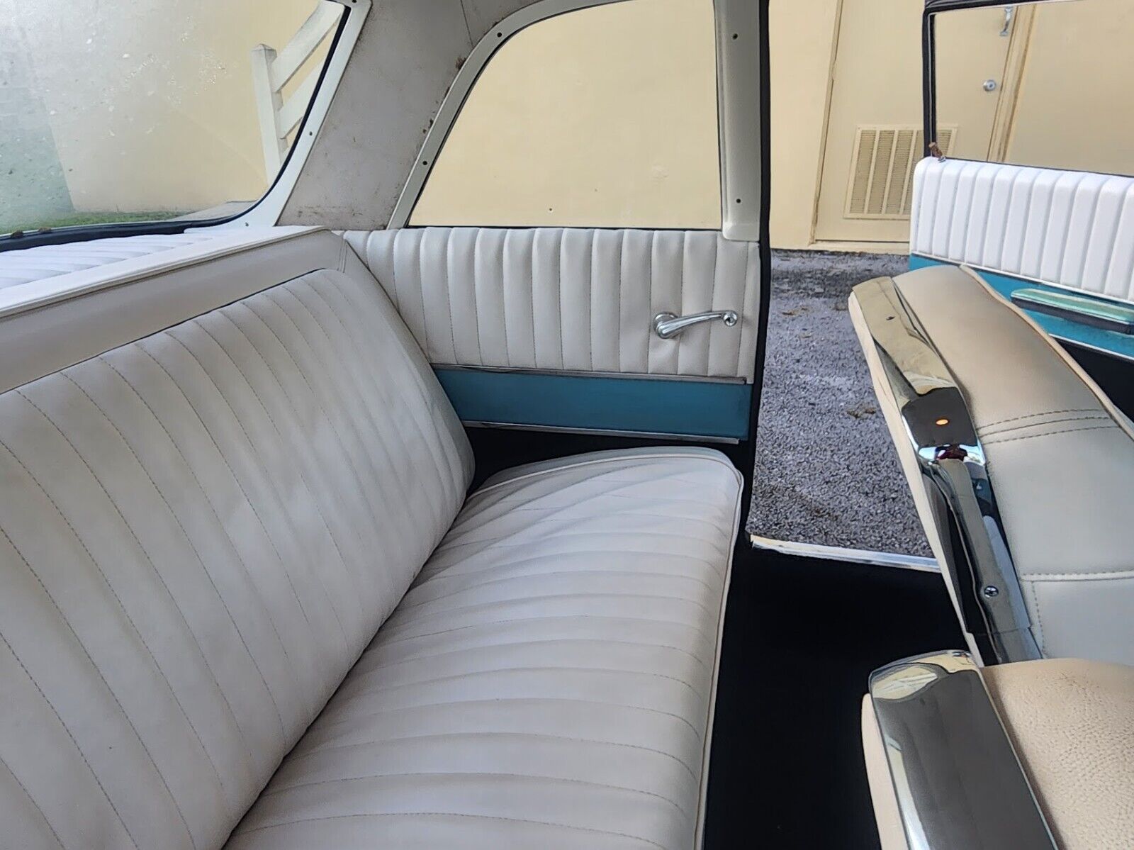 Buick-LeSabre-1962-Coupe-20