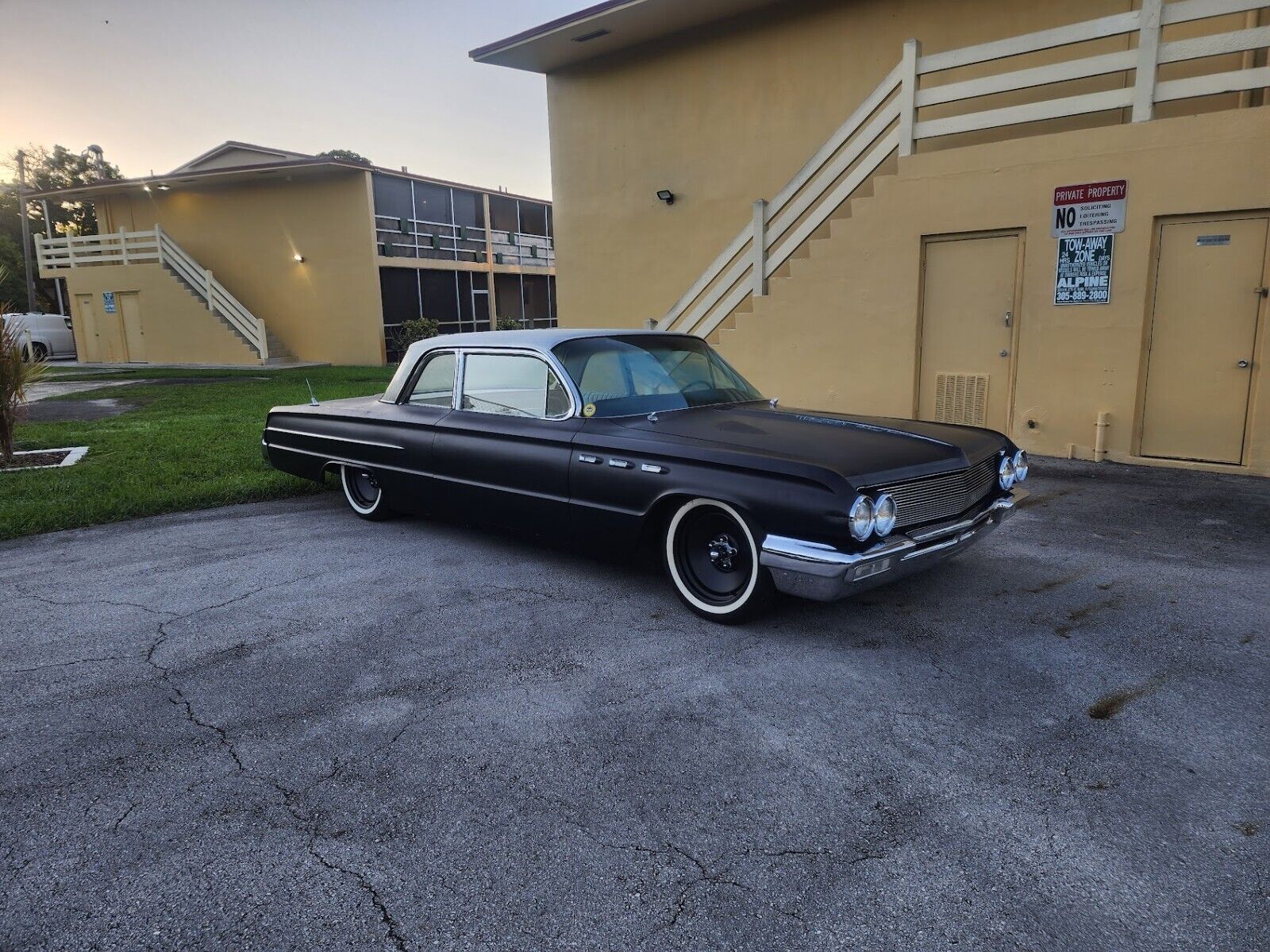 Buick-LeSabre-1962-Coupe-7
