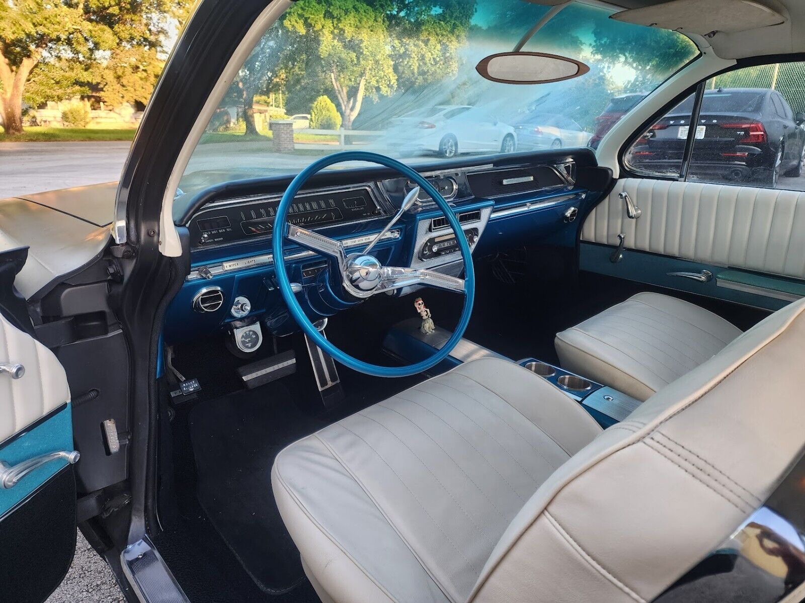 Buick-LeSabre-1962-Coupe-9