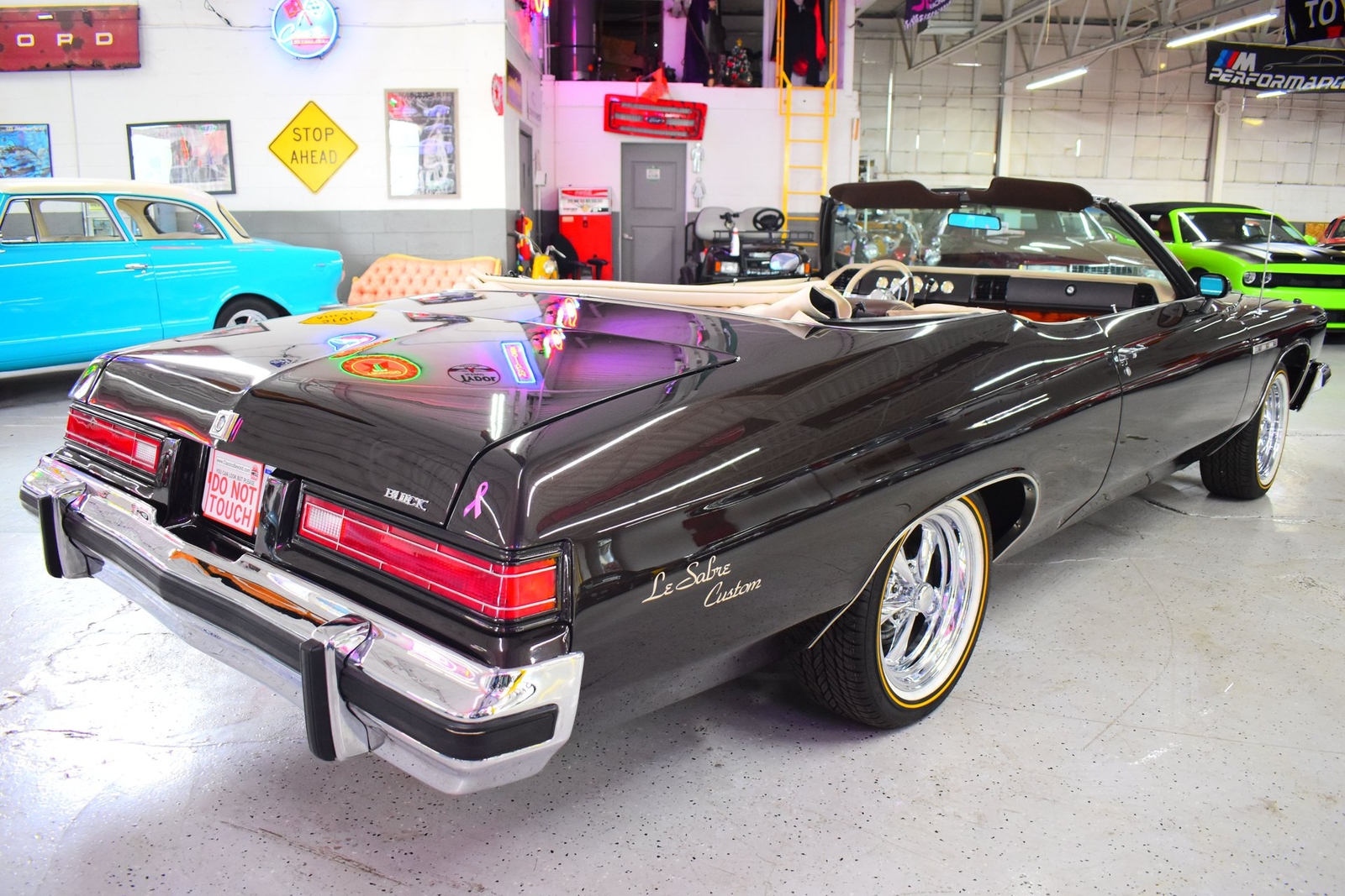 Buick-LeSabre-1975-Convertible-10