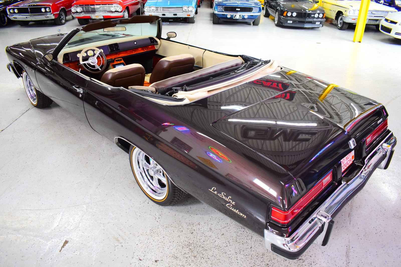 Buick-LeSabre-1975-Convertible-17