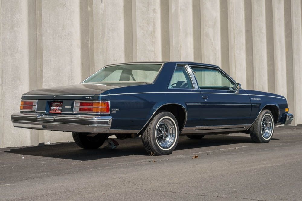 Buick-LeSabre-1979-Coupe-2