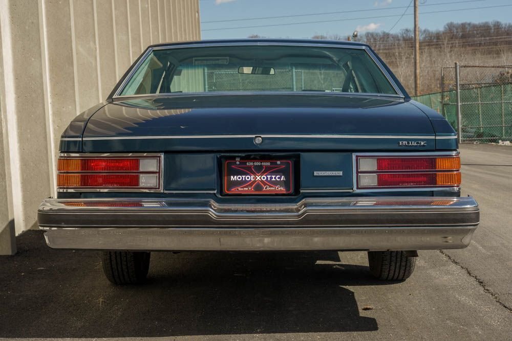 Buick-LeSabre-1979-Coupe-3