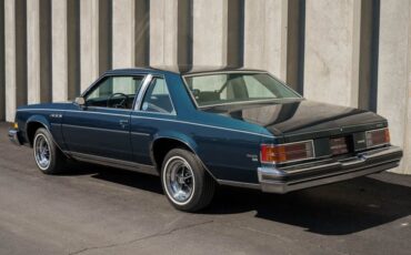 Buick-LeSabre-1979-Coupe-4