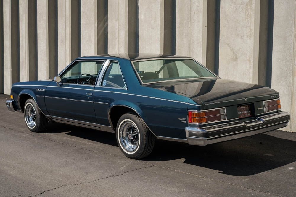 Buick-LeSabre-1979-Coupe-4