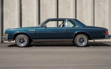 Buick-LeSabre-1979-Coupe-5
