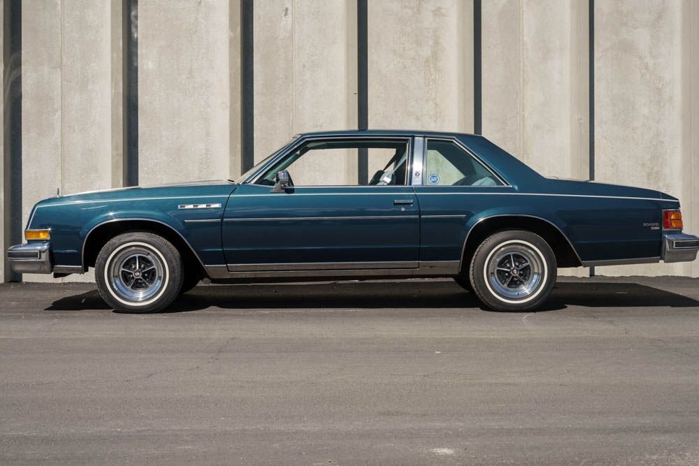 Buick-LeSabre-1979-Coupe-5