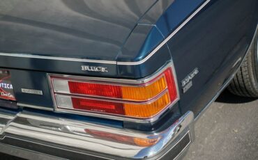Buick-LeSabre-1979-Coupe-8