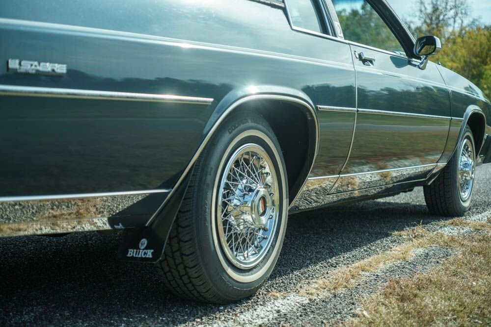 Buick-LeSabre-1985-Coupe-18