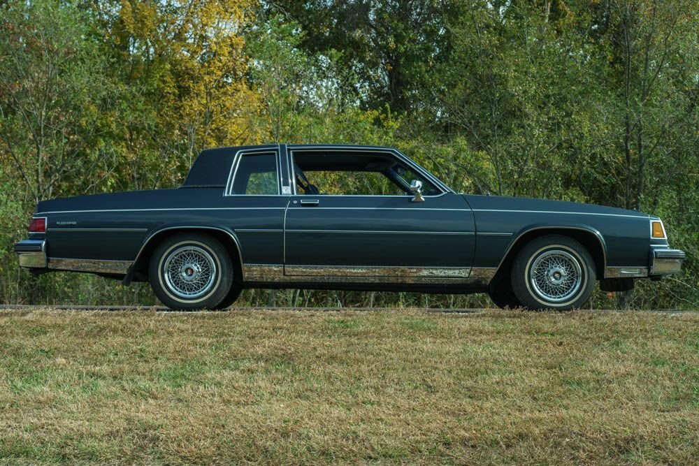 Buick-LeSabre-1985-Coupe-3