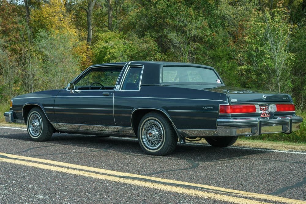 Buick-LeSabre-1985-Coupe-6