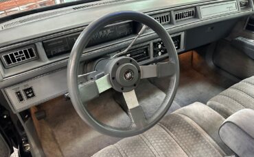 Buick-LeSabre-1986-Coupe-19