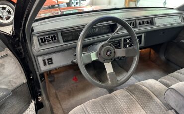 Buick-LeSabre-1986-Coupe-25