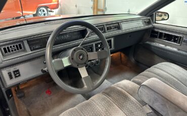 Buick-LeSabre-1986-Coupe-5