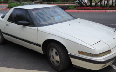 Buick-Reatta-1988-Coupe-2