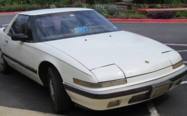 Buick-Reatta-1988-Coupe-3