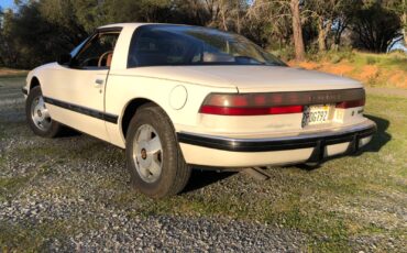 Buick-Reatta-1990-Coupe-4