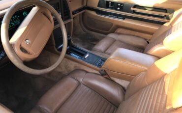 Buick-Reatta-1990-Coupe-5