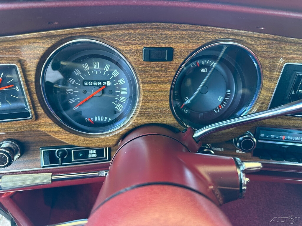 Buick-Regal-1974-Coupe-17