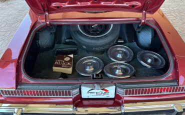 Buick-Regal-1974-Coupe-23