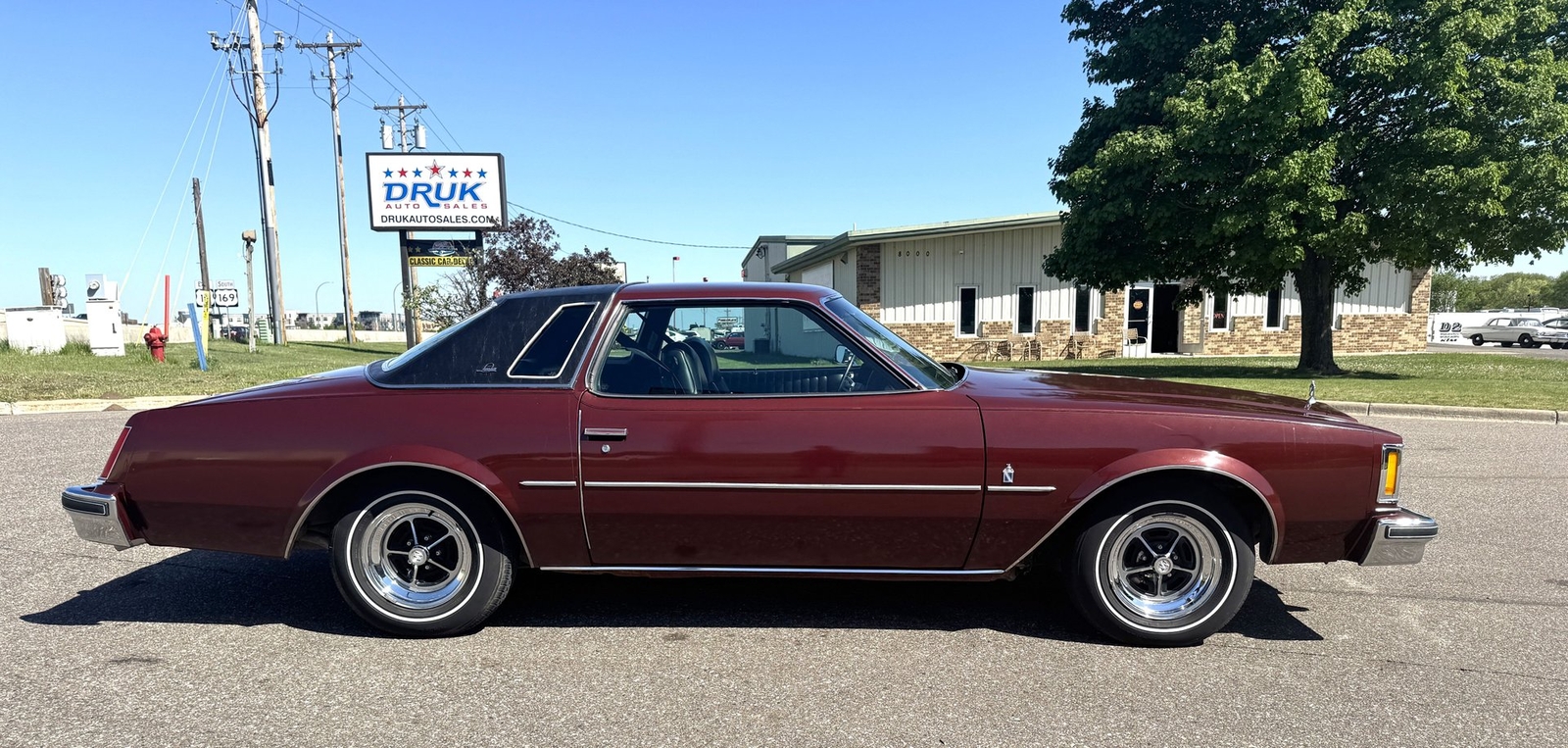 Buick-Regal-1976-Other-1