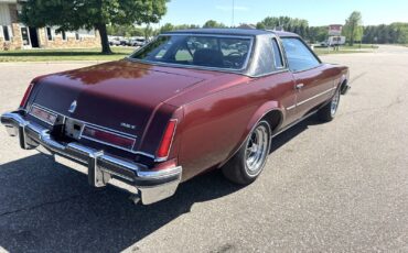 Buick-Regal-1976-Other-2