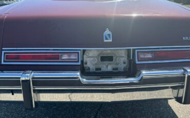 Buick-Regal-1976-Other-35