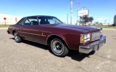 Buick-Regal-1976-Other