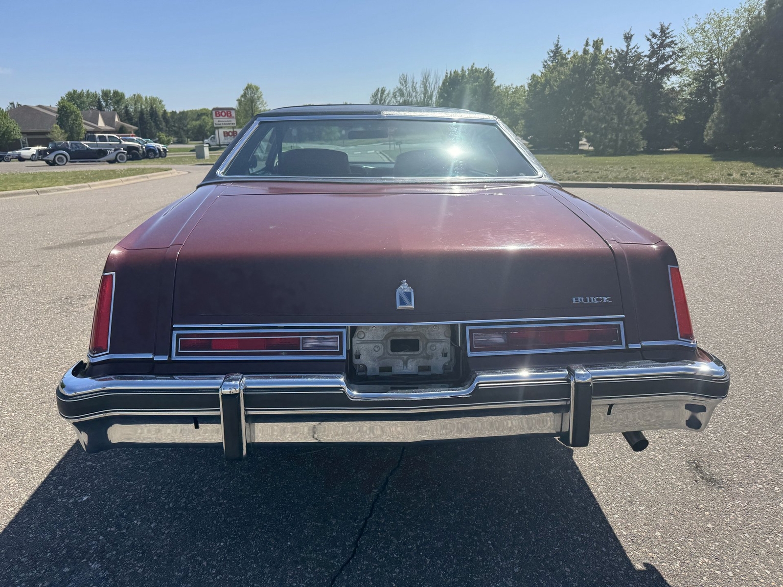 Buick-Regal-1976-Other-4