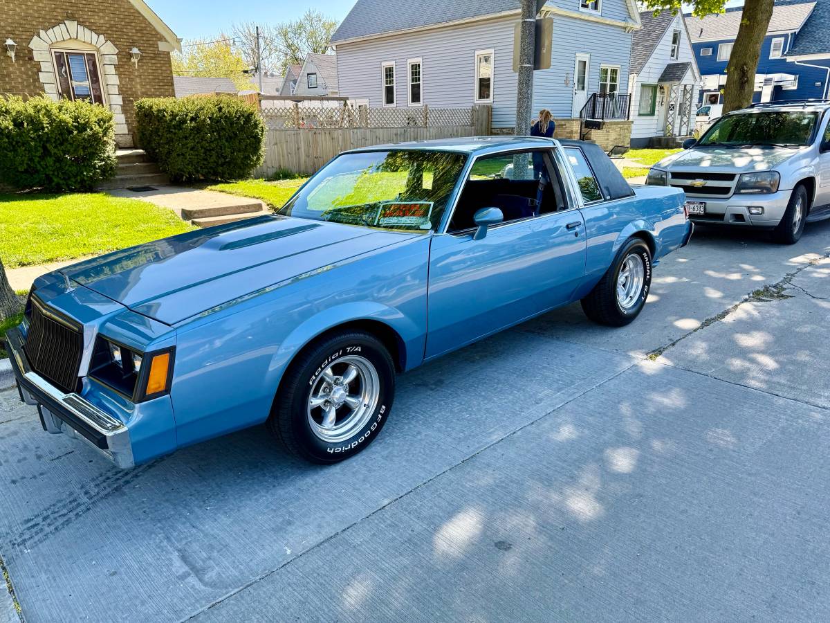 Buick Regal  1979 blue