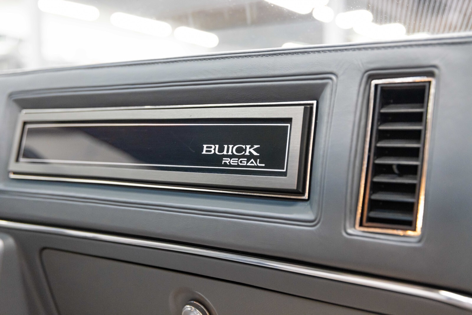 Buick-Regal-1987-Coupe-22