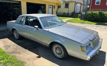 Buick-Regal-limited-1985-3