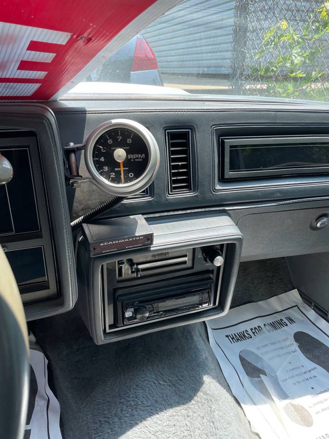 Buick-Regal-turbo-t-1987-silver-4