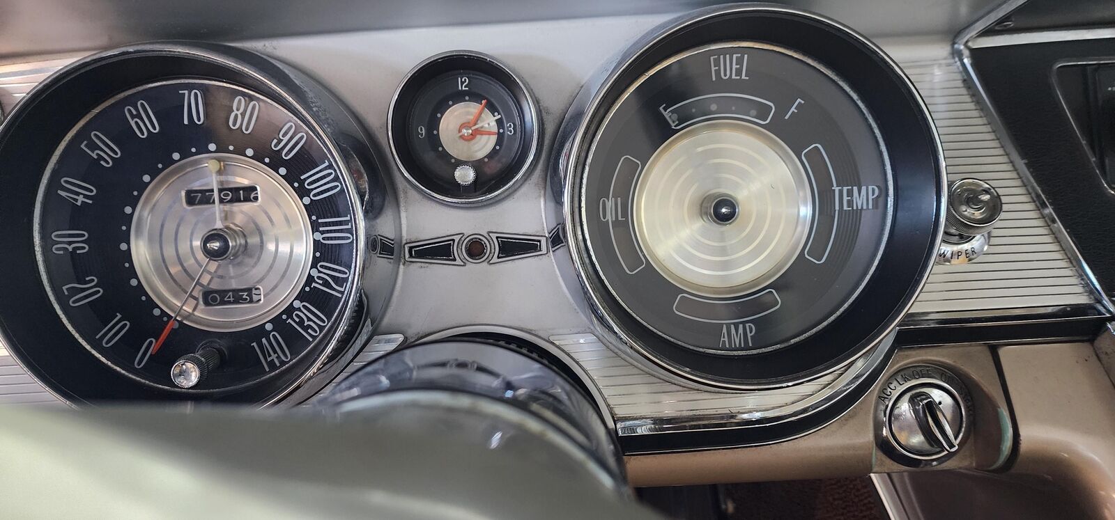 Buick-Riviera-1964-2-dr-19