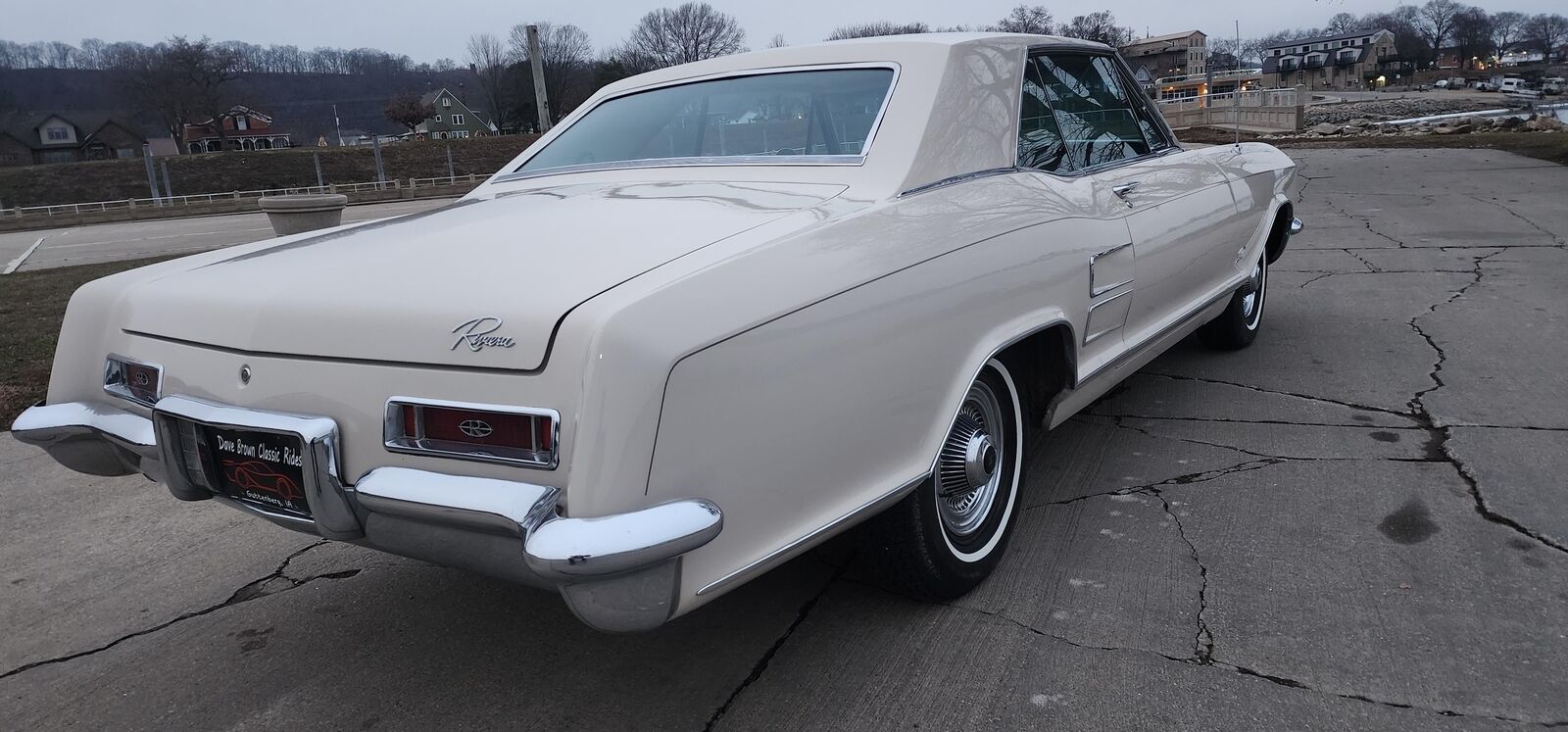 Buick-Riviera-1964-2-dr-5