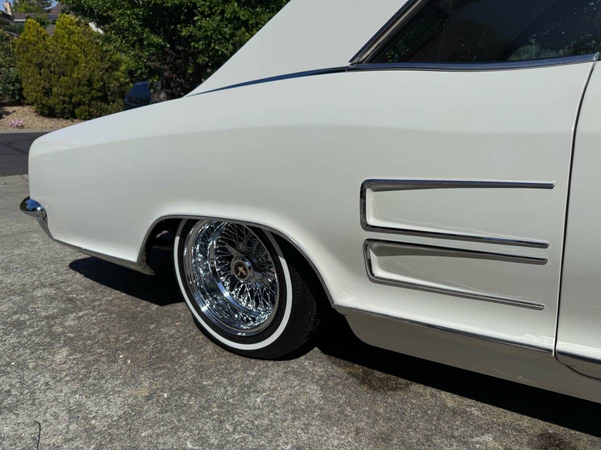 Buick-Riviera-1964-white-3