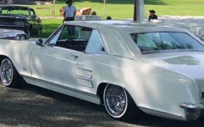 Buick Riviera  1964 white